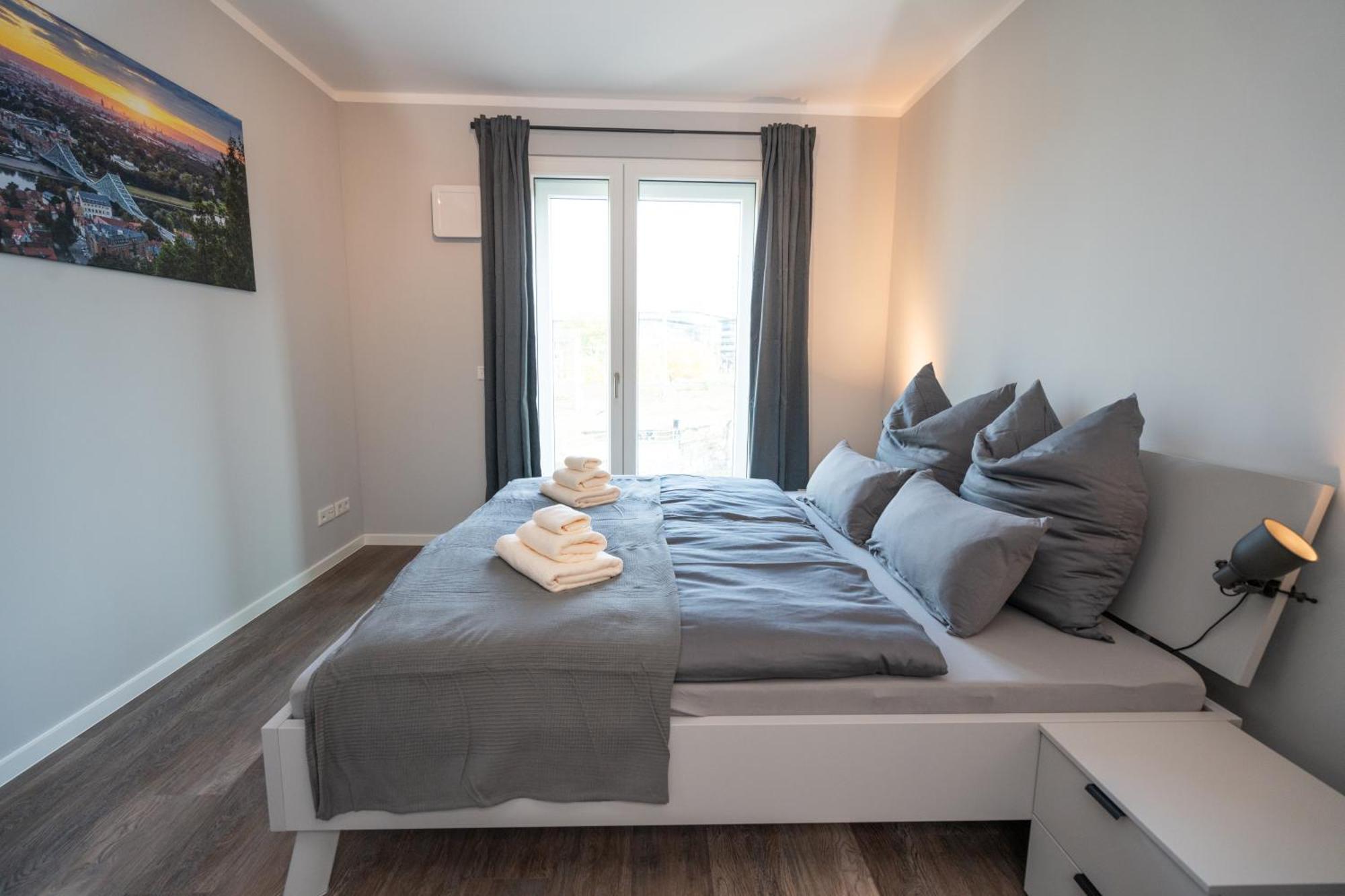 Cozy City Dream Apartment Mit Terrasse Und Parkplatz - 90M² Dresden Exterior foto